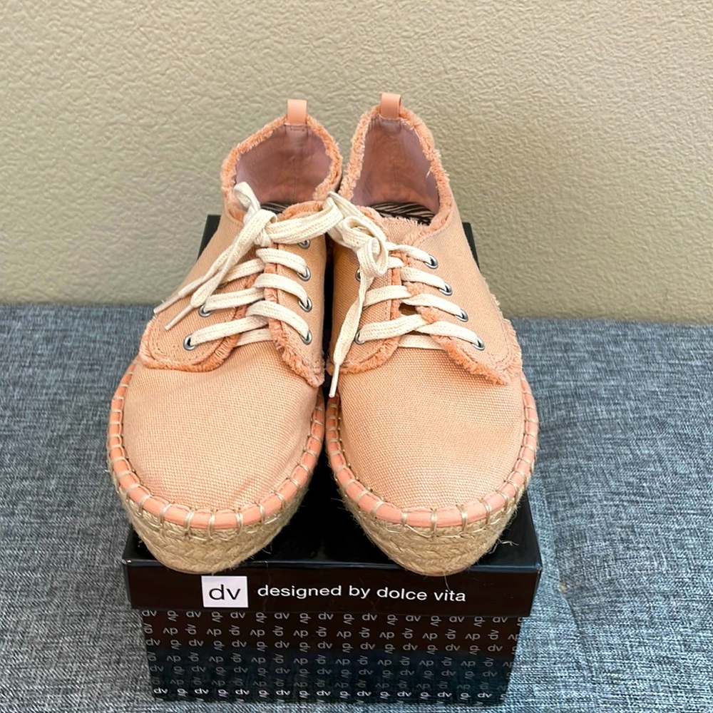 Dolce Vita peach color canvas lace up espadrilles size 7